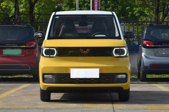 Tamaño compacto de los mini EV de los coches del 120-170KM de Wuling Ev del coche 3 asientos de las puertas 4