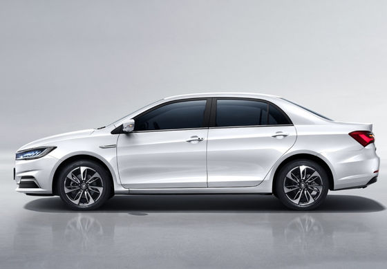 4 puertas 5 asientan el paseo cómodo de Byd Qin Ev los 400-450KM de los coches de BYD EV