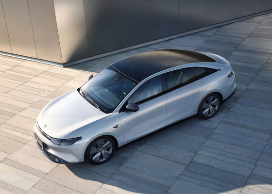 El salto C01 viaja en automóvili el coche eléctrico los 525-717KM que 4 puertas 5 asientan la carga rápida 0.67H