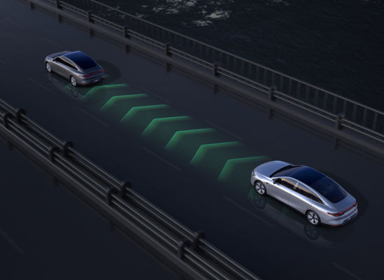 El salto C01 viaja en automóvili el coche eléctrico los 525-717KM que 4 puertas 5 asientan la carga rápida 0.67H