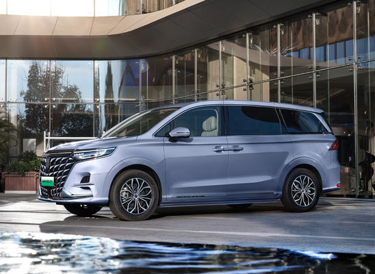 Coche eléctrico los 550KM del motor de Roewe IMAX8 SAIC 5 puertas 7 mediados de gran tamaño de los asientos