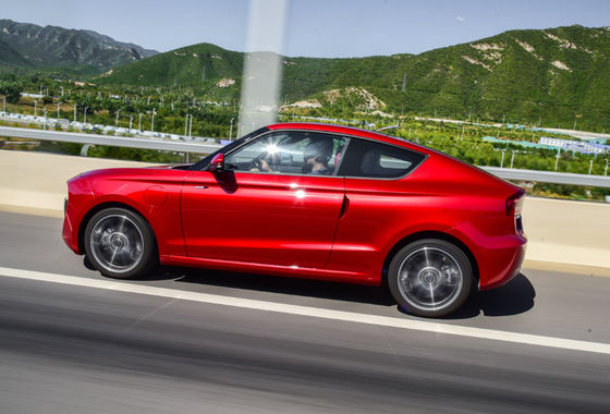 El salto de los 305-451KM viaja en automóvili la carga rápida eléctrica de las puertas 4seats 1H del motor S01 3 del salto del coche