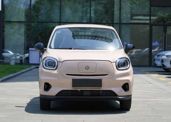 5 puertas 4 asientos saltan la carga rápida 0.6H del motor T03 Mini Car los 403KM