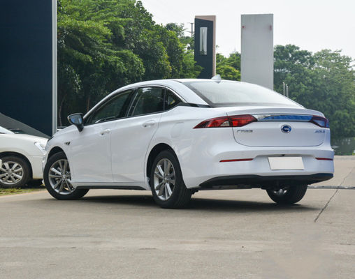 4 puertas 5 asientan el coche eléctrico los 410KM-510KM Gac AION S Ev de AION