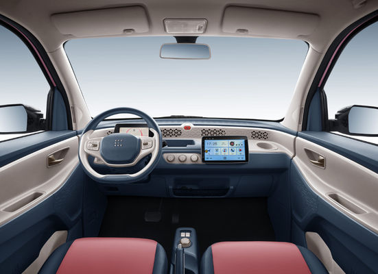 3 puertas 4 asientan el vehículo eléctrico Fengguang Mini Ev del motor de Dongfeng el 120KM-220KM