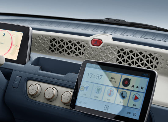 3 puertas 4 asientan el vehículo eléctrico Fengguang Mini Ev del motor de Dongfeng el 120KM-220KM