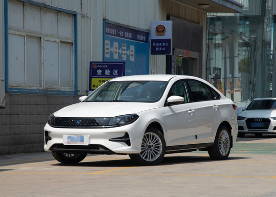 Coches eléctricos puros de S60EV Dongfeng Ev los 415KM con 4 puertas 5 asientos