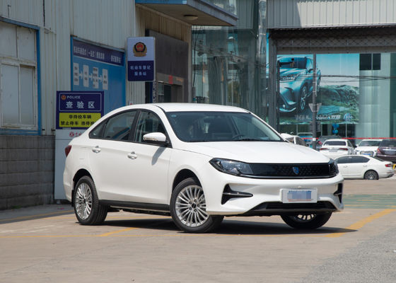 Coches eléctricos puros de S60EV Dongfeng Ev los 415KM con 4 puertas 5 asientos