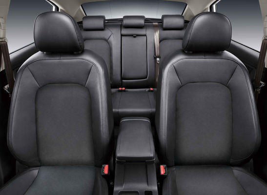 Puertas del acuerdo 4 del vehículo eléctrico los 415KM del motor de Fengxing S50 Dongfeng 5 asientos