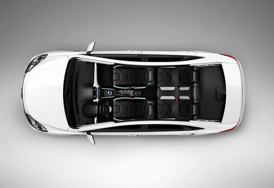 4 de las puertas 5 de los asientos pequeño Ev coche de JAC Electric Car los 320KM JAC IEV7L