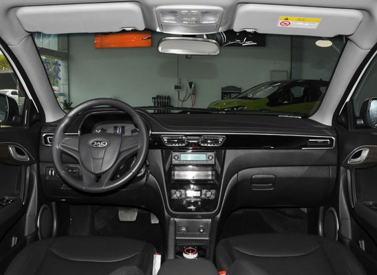 Vehículo eléctrico auto de los 350-402KM JAC Electric Car Single Motor JAC Iev A50