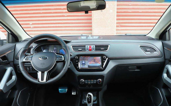 IEV7S JAC Motors Electric Vehicles JAC Ev Car los 402KM 5 puertas 5 asientos