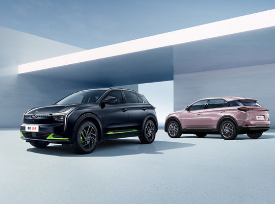 5 vehículo eléctrico los 400-610KM de Seater Nezha Automobile Hozon NETA U Suv