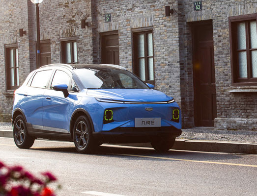 Pequeños SUV EV coches de la geometría E los 320-410KM Suv eléctrico de lujo 60kw