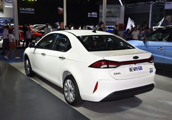 Vehículo eléctrico auto los 350-402KM de JAC IEVA50 Jianghuai 2020-2021 4 puertas 5 asientos