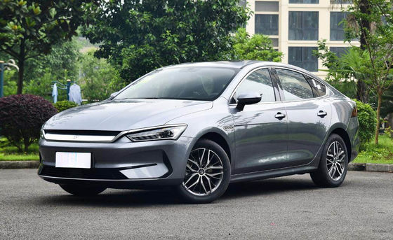 Rendimiento Byd Qin Plus Ev 4 de los asientos compactos de las puertas 5 de los 400-600KM alto